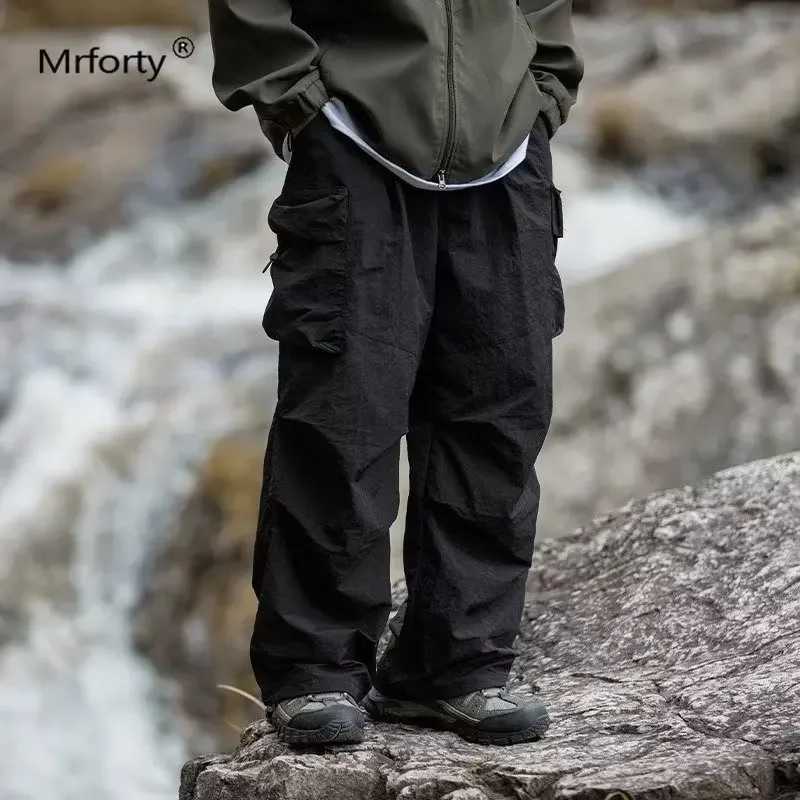 Mens Autumn Cargo Pants Outdoor Functional Climbing Trousers Waterproof American Style Umbrella Pants Casual LX241107