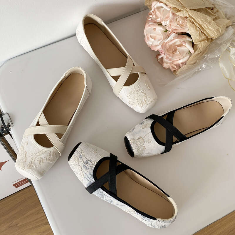 Floral Embroider Ballet Shoes Woman Elegant Almond Toe White Lace Ballerina Flats Ladies Cross Straps Wedding Party Mary Janes