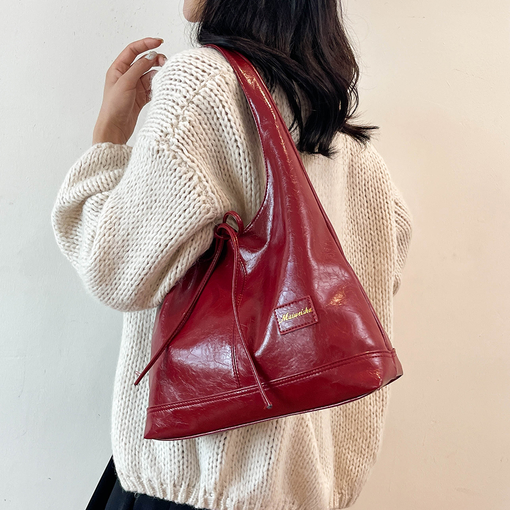 Vintage PU Leather Shoulder Bag Large Capacity Simple Tote Handbag Soft Tote Bag Shopper Commuter Underarm Bag with Small Pouch