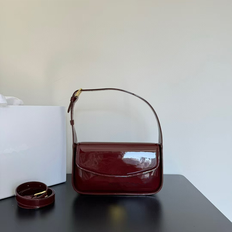 Fashion Crossbody Bags Designer Women Triangle Shoulder Bags Man Adjustable Straps Cross Body Bag Woman Leather Pattern Wallets Patent leather Red Bag