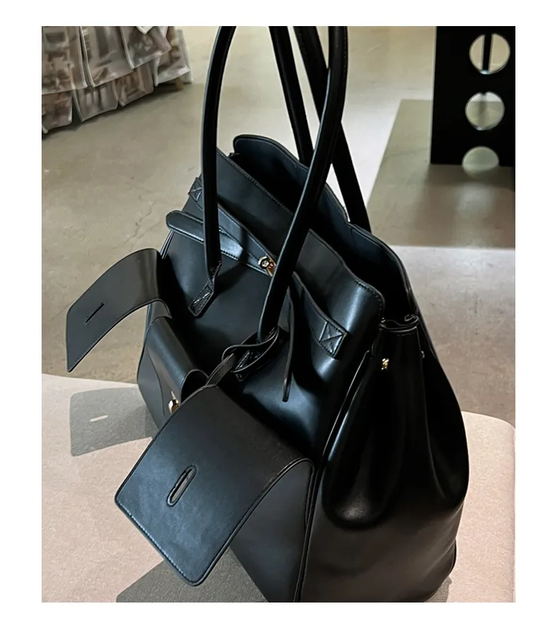 Woman bag tote bag Large Capacity Travel Lage Black Bag High Quality Square Buckle Design Shoulder Handbag Shopper
