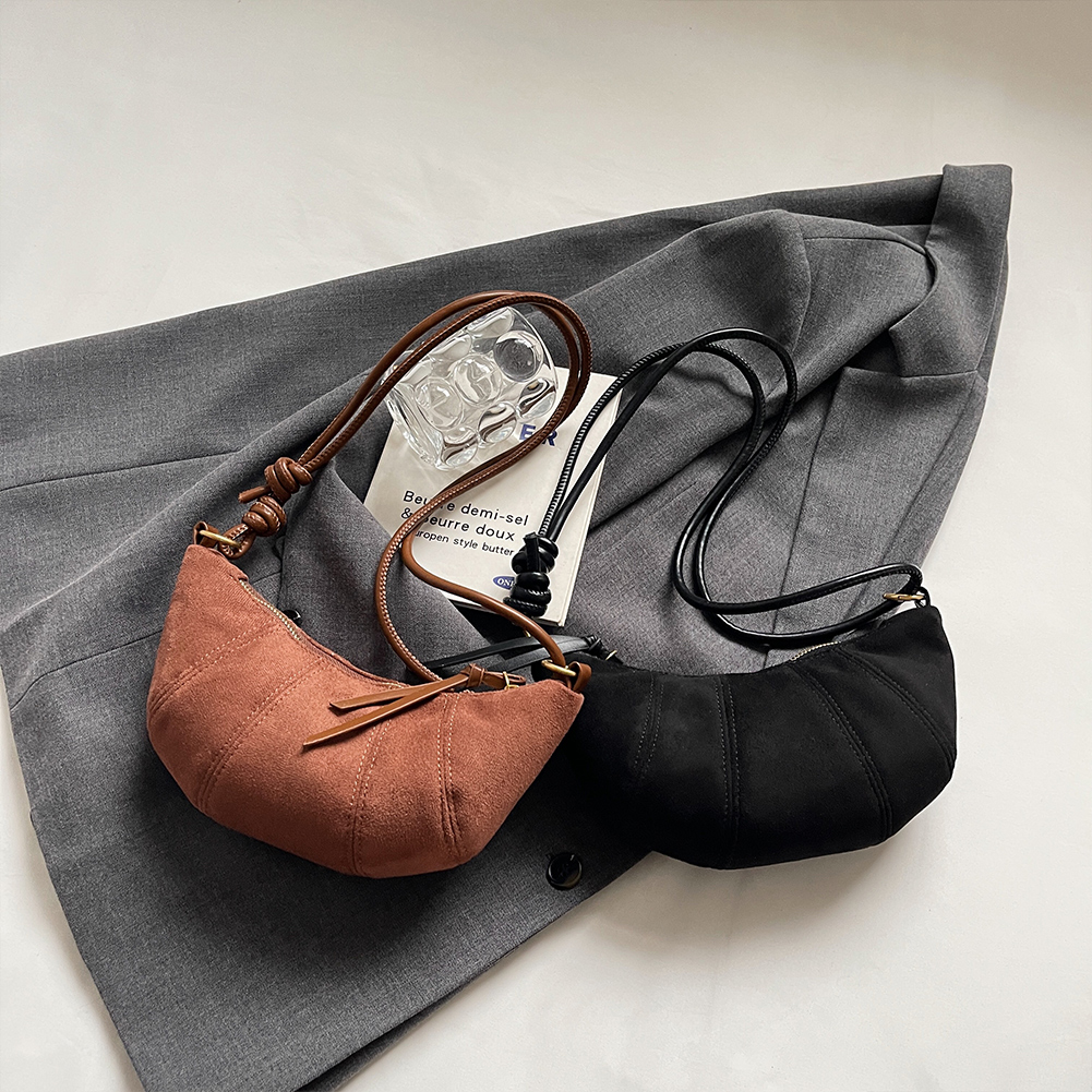 Shoulder Bag for Women Zipper Closure Crescent Bag Leather Vintage Handbag Clutch Purse for Work Travel