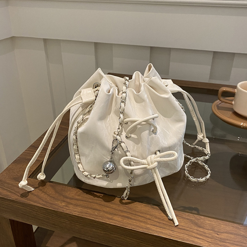 New Fashionable Drawstring Bucket Versatile Crossbody Chain Underarm Women's Bag