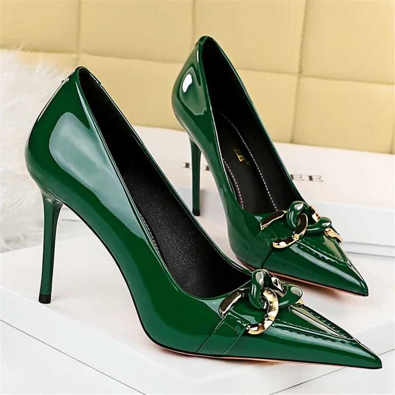 Wen Fetish 9.5cm High H Metal Chain Pump Wedding Bride Sexy Green Nude Stiletto Shoes Womens Scarf Smooth Leather Shoes Y250319