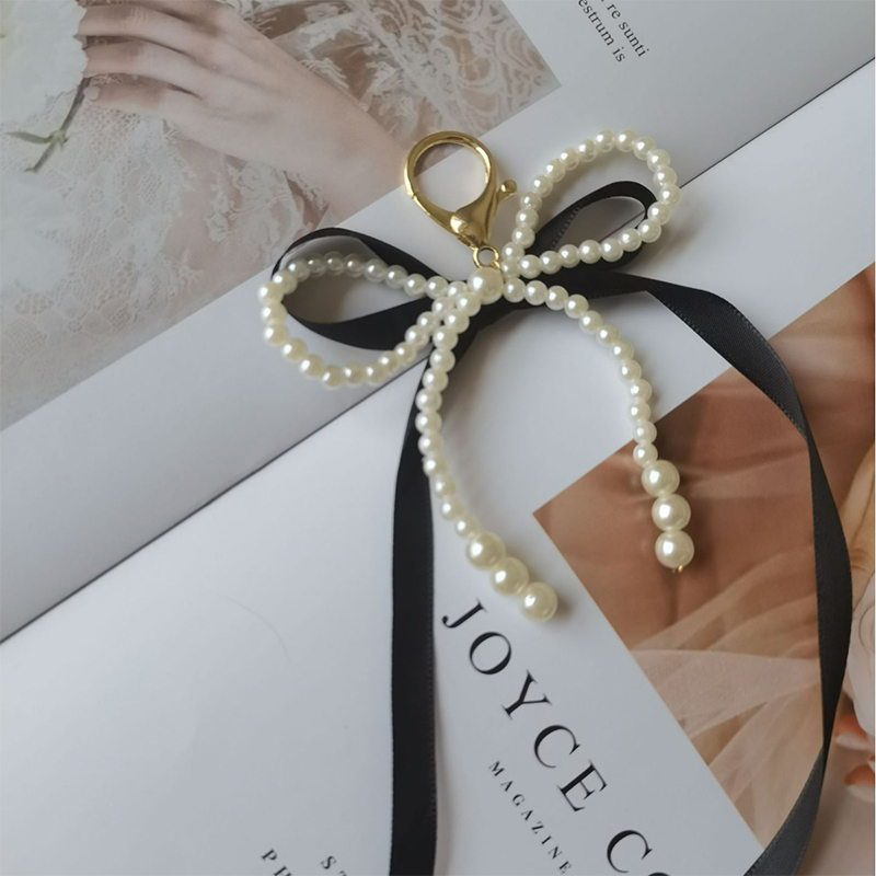 Y2K Ribbon Bowknot Pearls Bag Pendant Charm Keychain Elegant Beaded Keyring Sweet Key Chain Phone Key Bag Hangings