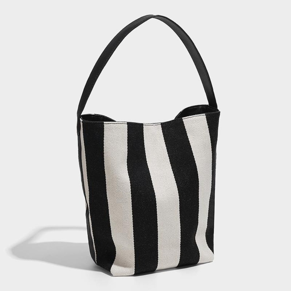Large Capacity Black White Stripe Bag Drawstring Pattern Stripe Canvas Handbag Soft PU Leather Wide Straps Bucket Bag Winter