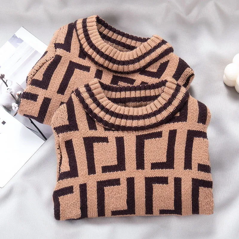 2025 new s Apparel Autumn Winter Plaid Pet Fashion Embroidery Classic Puppy Sweater Designers Dog Clothes With Letters
