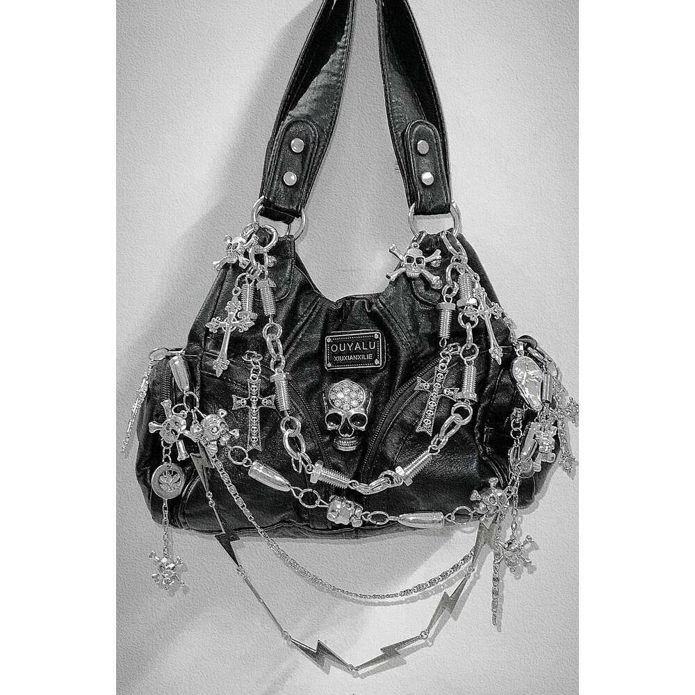 Same Style As Blogger Underarm Spicy Girls Shoulder Bag Gothic PU Leather Handbags Stylish Punk Skull Purse Fashion Y2k Chains Woman's Bags Stree