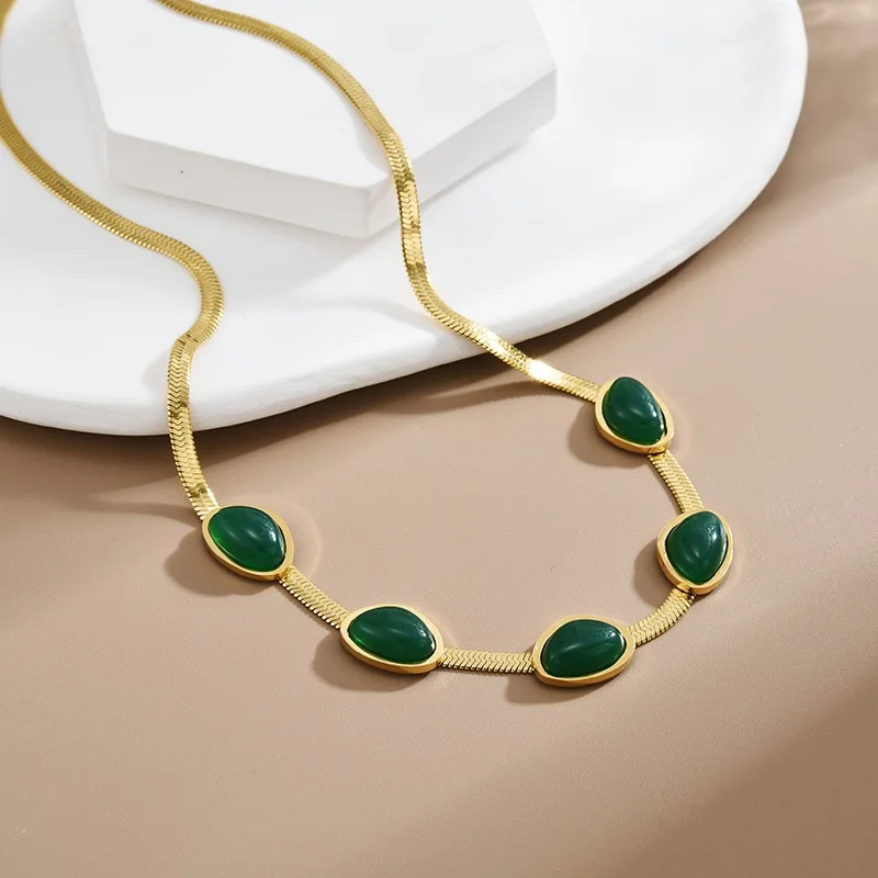 Steel And Titanium Waterproof Sweat Proof Hot Selling Emerald Necklace Earrings Bracelet Set Women's Temperament Retro smile