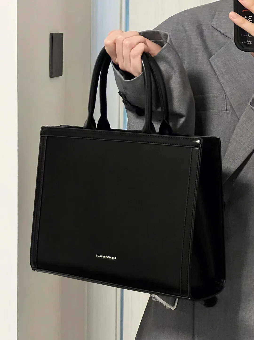 New Tote Korean Women Bag Large Capacity Solid Pu Leather Female Handbag Autumn Winter Vintage Simple Textured Crossbody Bag smile