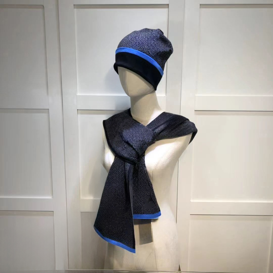 lvbeanie mutze Fashion designer hats and scarf set luxury men's winter scarf brand snapback Seda satin checkered scarf skate winter hat woman beanie neckerchief