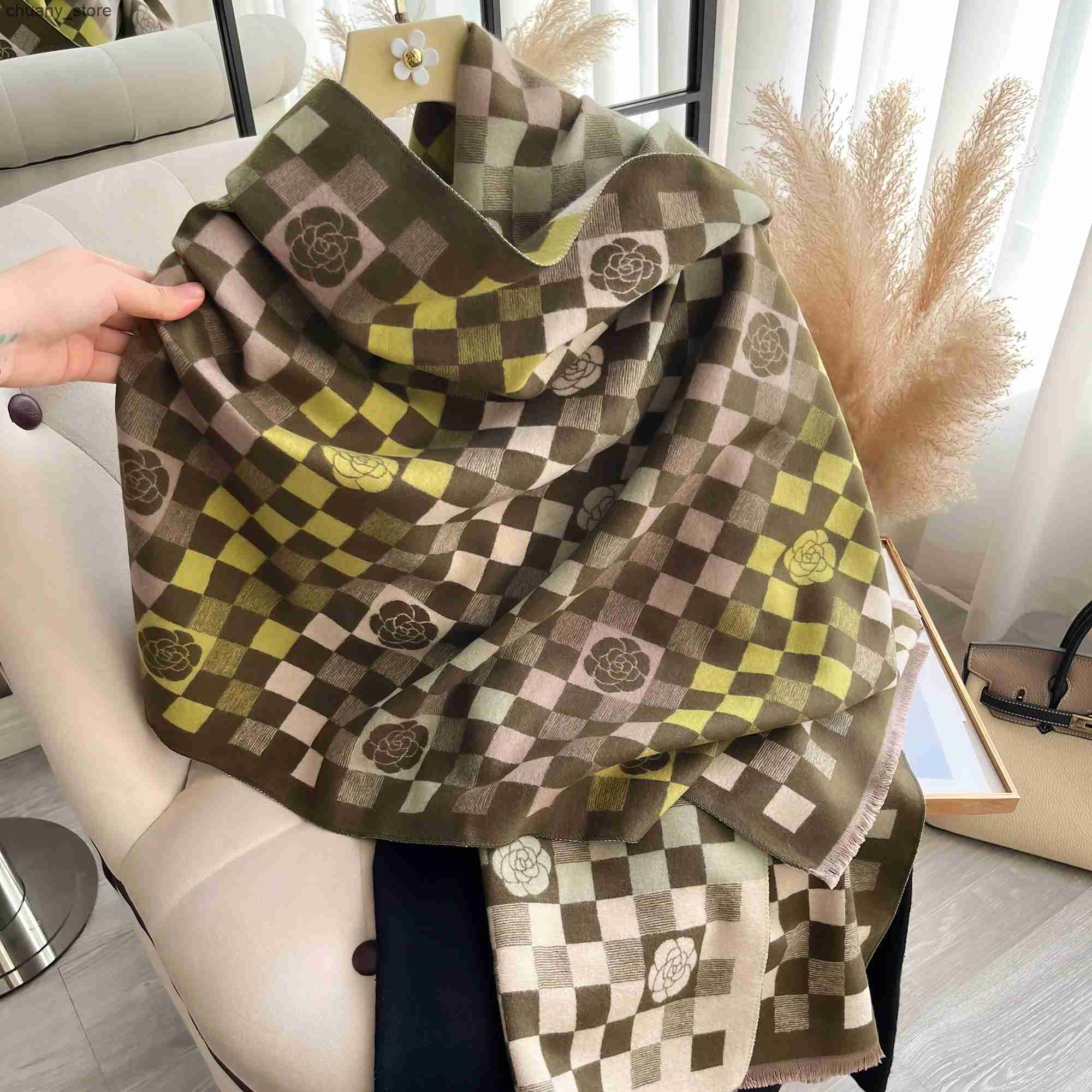 Scarves Latest Women Fashionable Pashmina Jacquard Versatile Thickened Warm Scarf Shawl Daily Wear For Air Conditioning Environment L240910