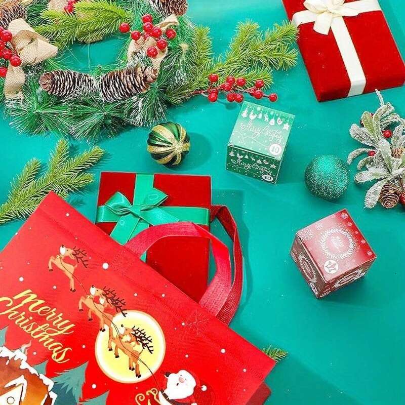 Christmas Festive 8pcs Christmas Gift with Handles - Durable Non-Woven Holiday Tote Bags for Party Favors & Presents