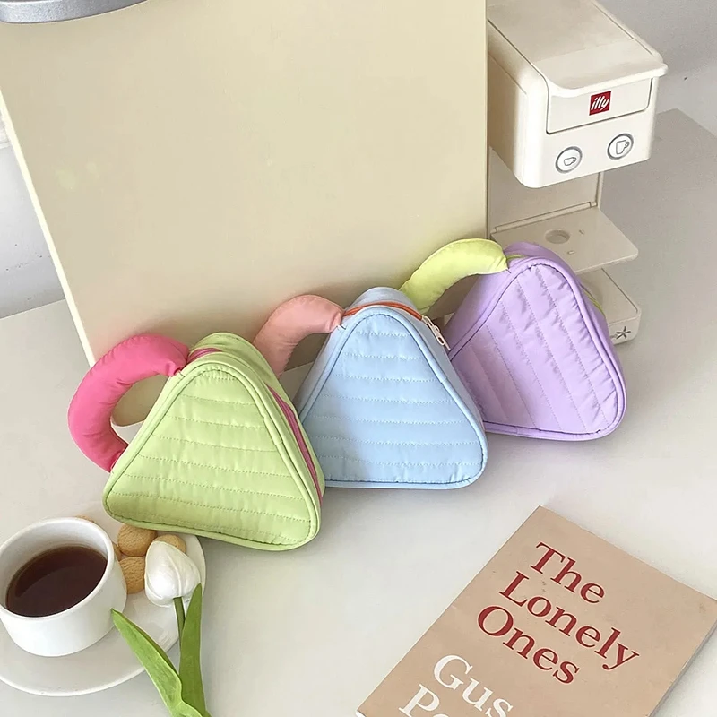 Ins Cosmetic Bag Creative Triangles Makeup Bag Mini Travel Cosmetic Bags Portable Handheld Makeup Pouch Candy Color Storage Bags