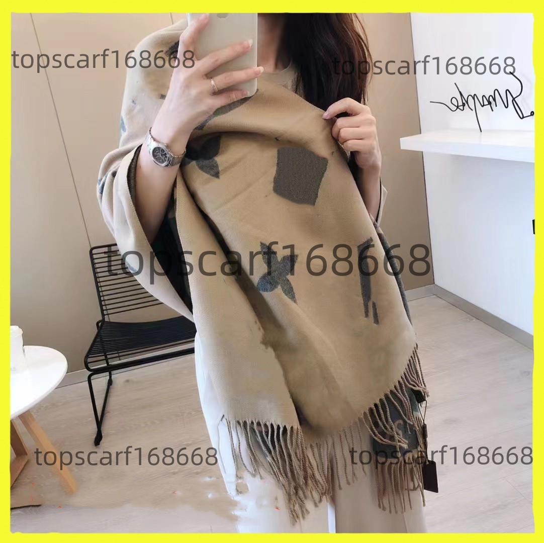 Designer Cashmere scarf Women's fall and winter new fashion warm shawl scarf hot wear with a variety of colors