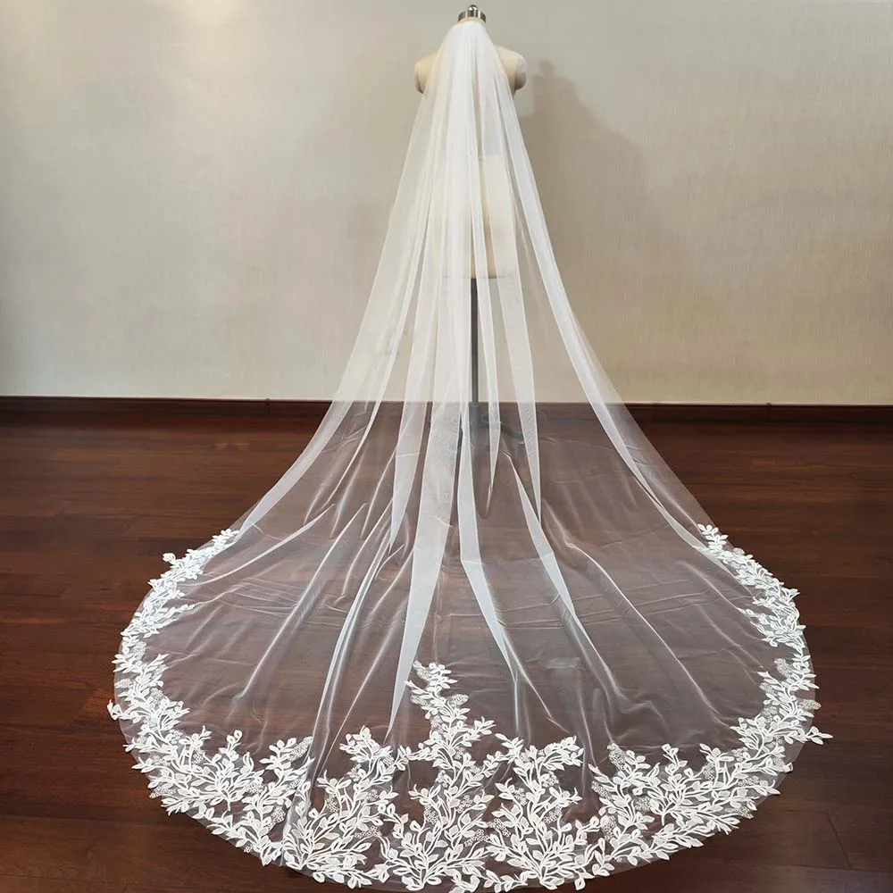 Photos Lace Real Vintage Wedding Veil with Comb 1 Layer 3 Meters Long Cathedral Bridal Veil Head veil for Bride smile
