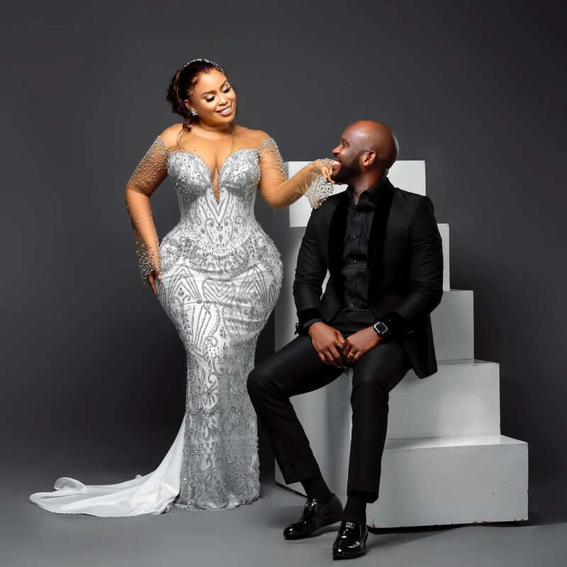 2024 Arabic Aso Ebi Plus Size Urious White Mermaid Wedding Dresses Beaded Crystals Sheer Neck Bridal Gowns Dress