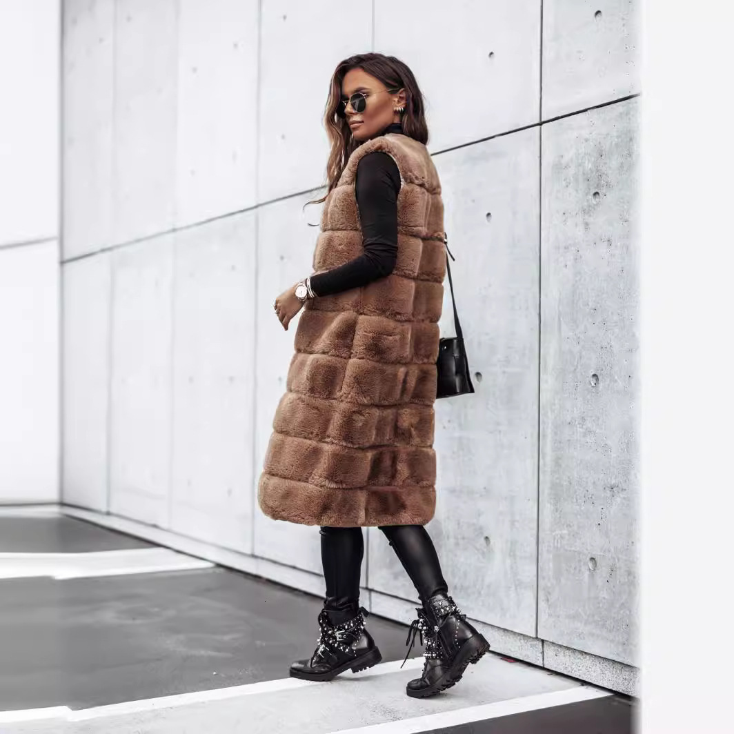 Designer fashion versatile women's autumn and winter round neck fur long vest jacket