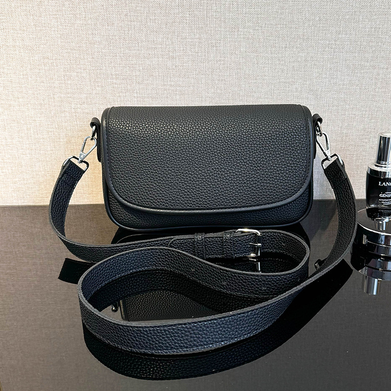 2025 Designer Underarm New 3 2024 Women's Single Shoulder Crossbody Bag free shipping