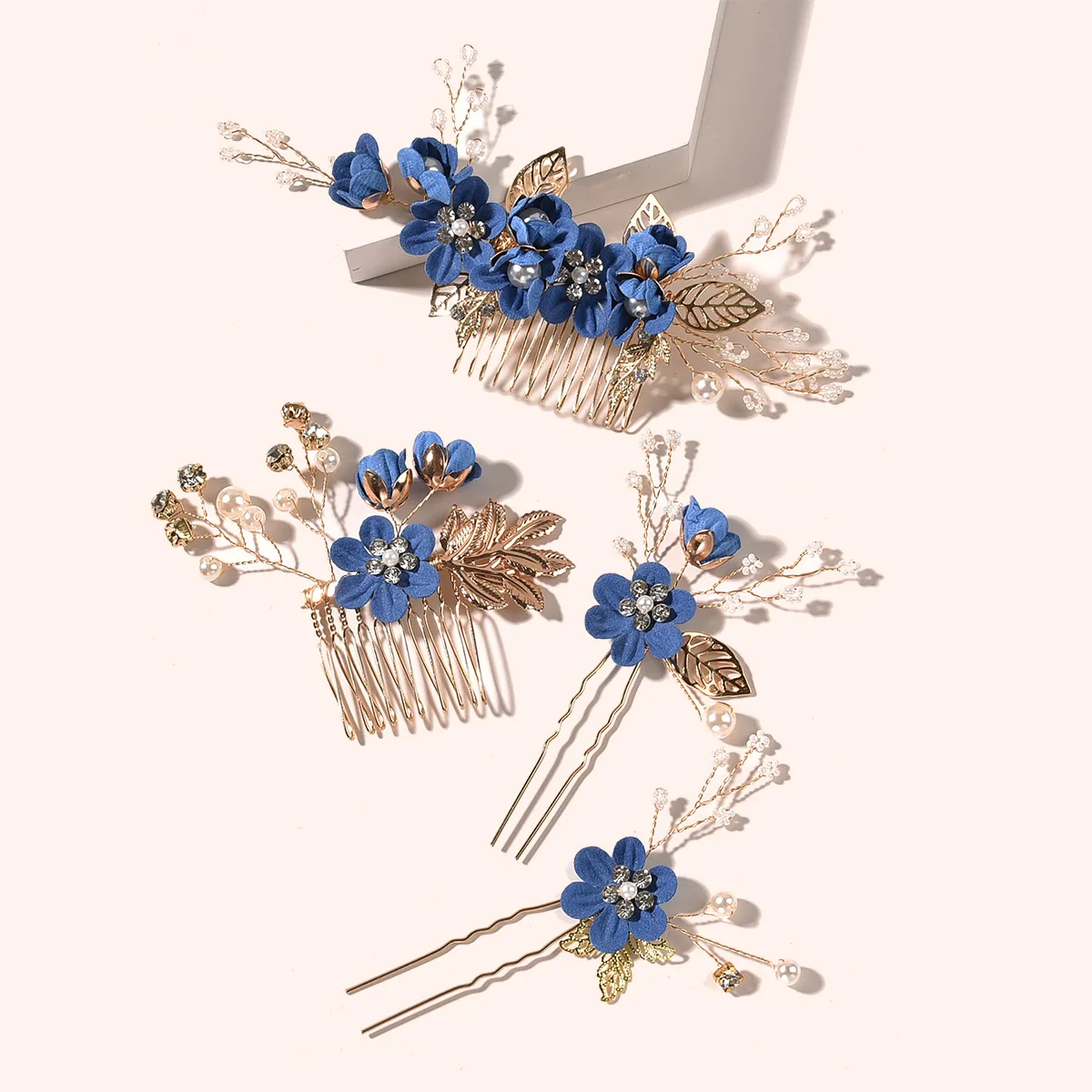 4PCS Hair Comb Wedding Flower Leaves Hair Pin Combs Romantic Crystal Bridal Clips Gold Color Leave Wedding Hair Accessories smile