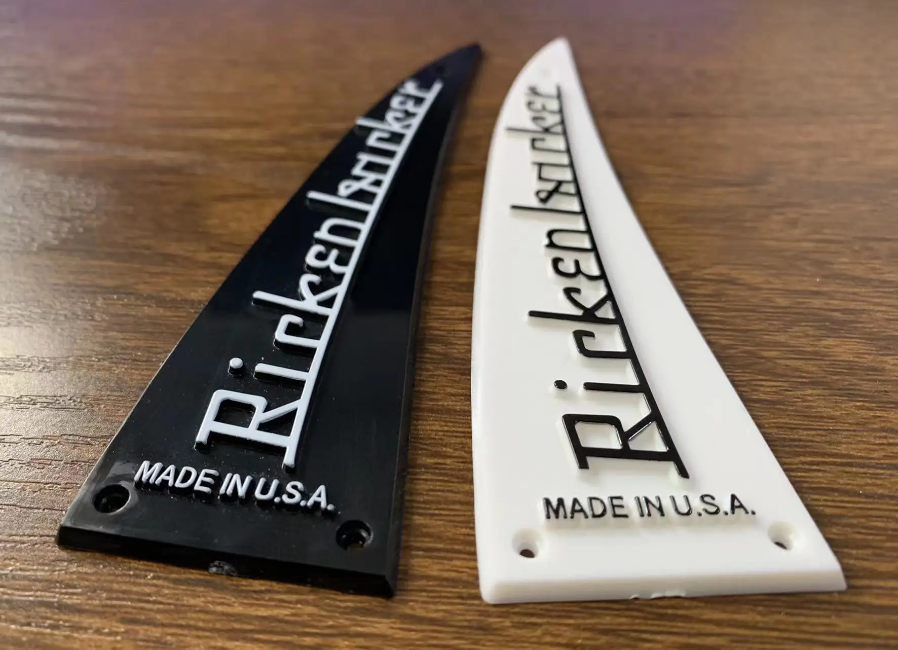 Professional Trussrod Cover for Ricken Electric Bass & Guitar with Screws Guitarra Accessories in Stock Discount