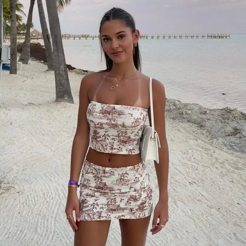 Oshfall Summer Outfits For Women 2Piece Set Sleeveless Retro Printing Strapless TopHigh Waist Slim Mini Skirt Street Clothing 240403