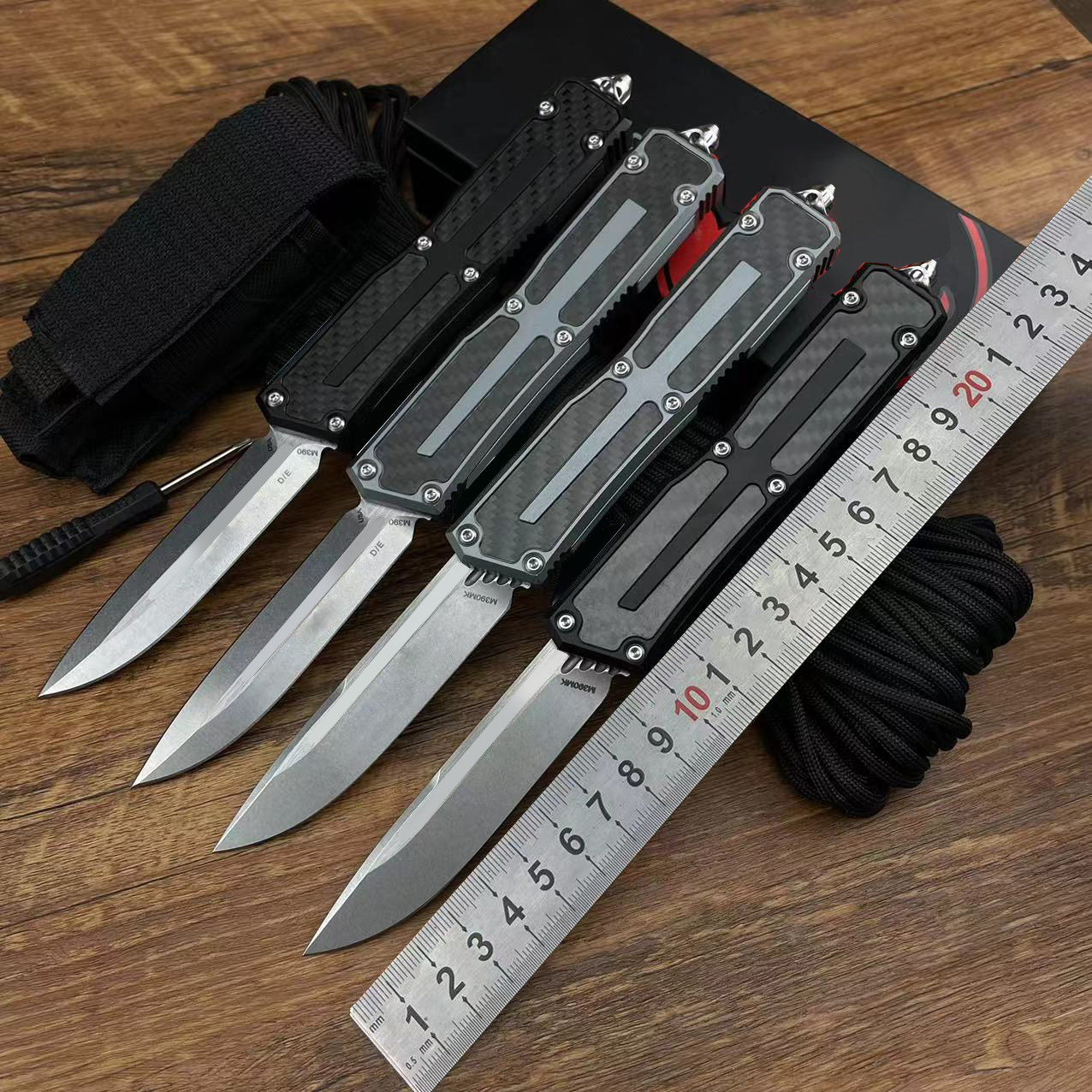 Outdoor knife Aviation Aluminum+Carbon Fiber Handle D2 Steel Blade Knife, Used for Outdoor Camping, Hunting EDC Pocket Knife