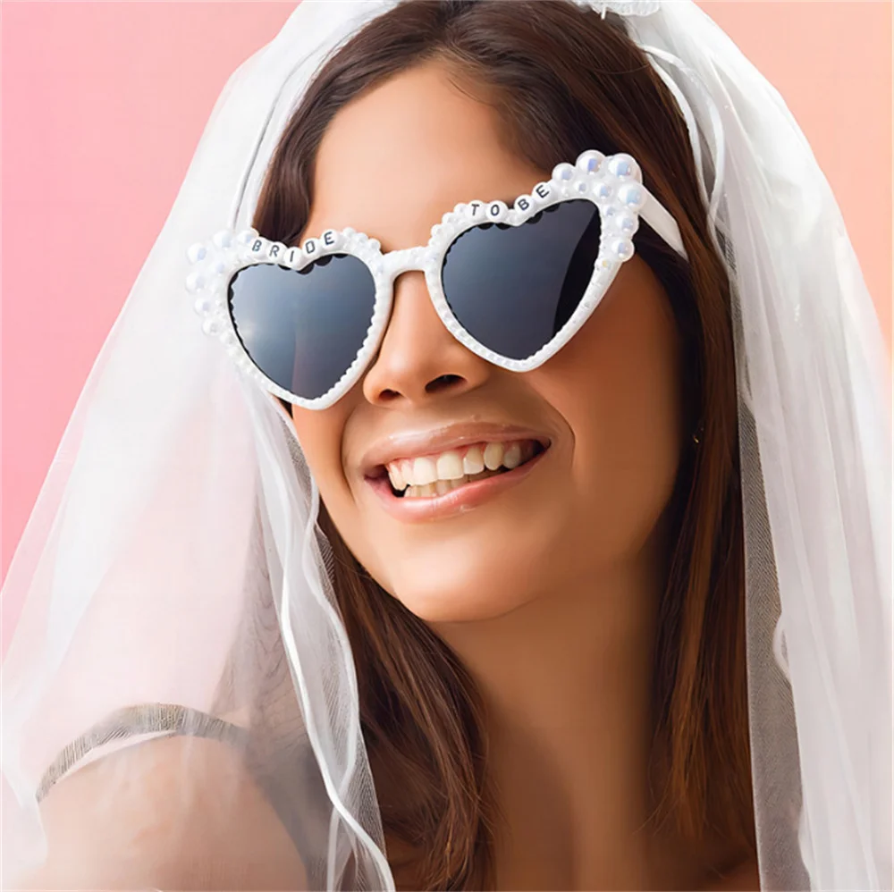 Peach Bride Shower Letter Heart Sunglasses Lovely Heart-shaped Stark Glasses Men Women Party Couple Beach Wedding Sun Glasses smile -shaped