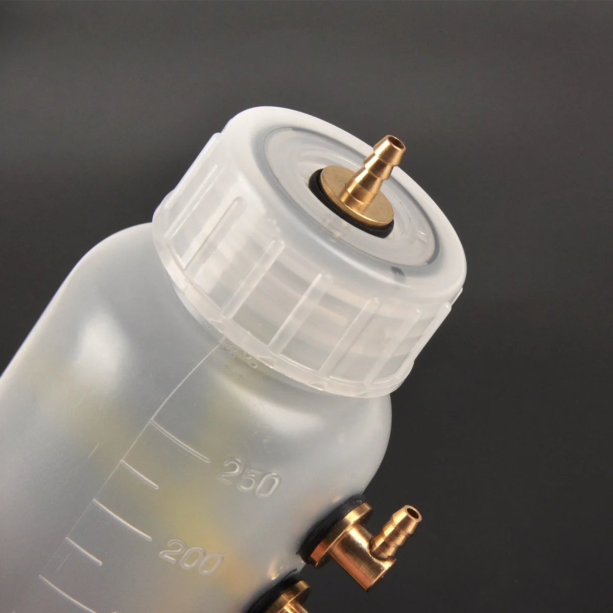 Anti Bubble Fuel Tank 250ML 500ML 1000ML 2000ML Plastic Oil Bottle for RC Gas Airplane Model
