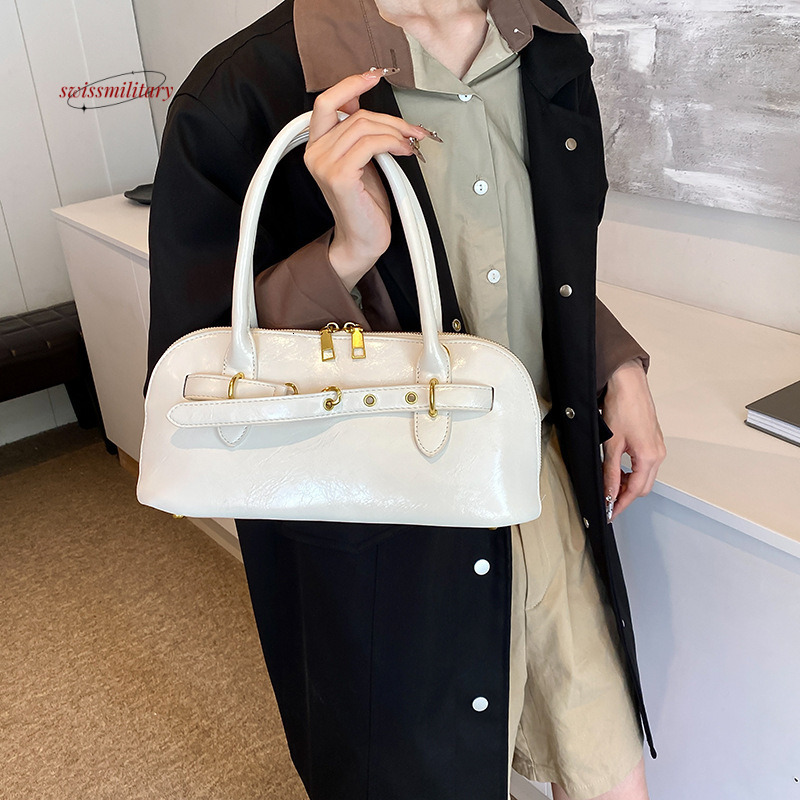 Fashionable fashionable women's Korean version Instagram trendy shell small square 2024 early autumn artistic and western-style crossbody bag #32