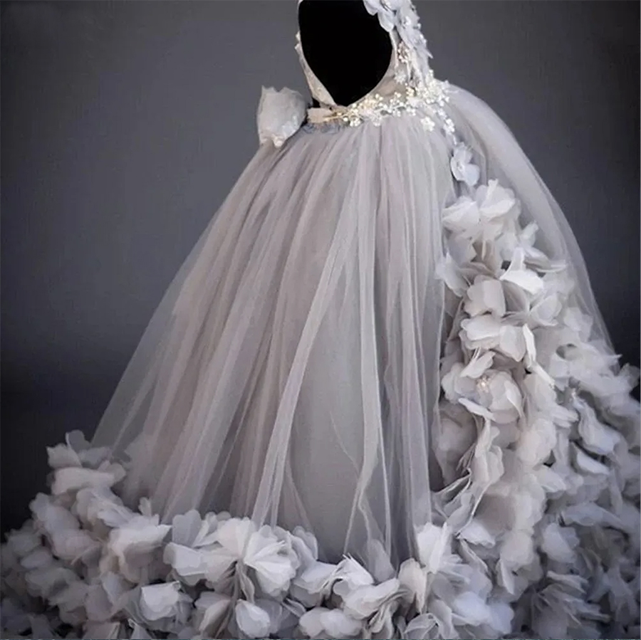 Gorgeous Grey Flower Girl Dresses For Wedding Puffy Tulle Princess Kids Formal Party Communion Gowns With 3D Flowers Toddler Little Girl's Pagean