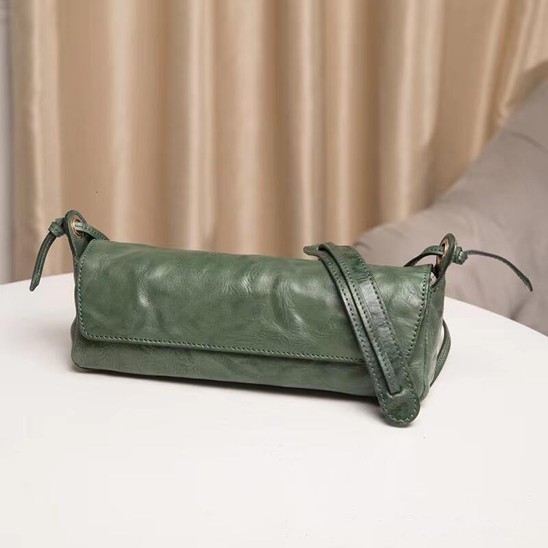 Vegetable Tanned First Layer Cowhide Women's Long Magnetic Buckle European And American Retro Messenger Bag Genuine Leather Hasp Style BagVoyage