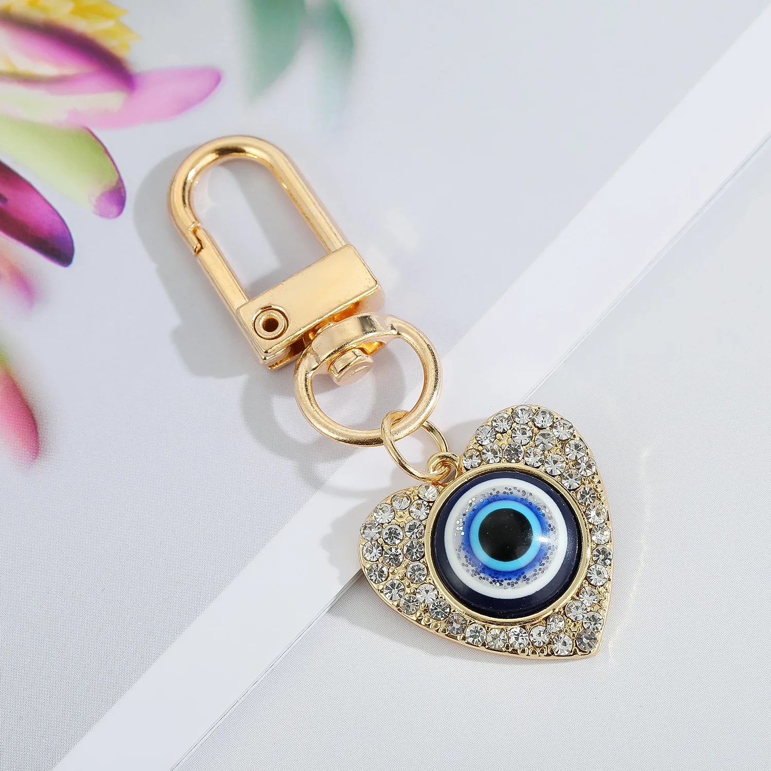 1Pcs 2025 new Evil Eye Keychain Key Ring For Women Friend Lovers Colorful Rhinestone Hand Heart Eye Pendant Bag Car Key Accessories Gift