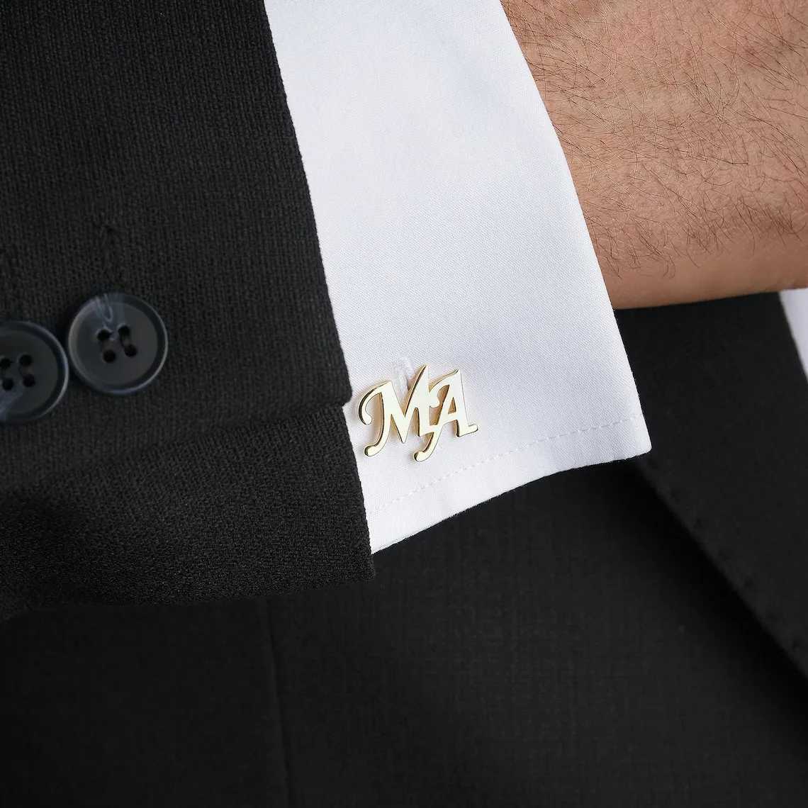 Tangula Customized Mens Initial Cufflinks Stainless Steel Personalized Letter Cufflinks Wedding Jewelry Gifts W241109