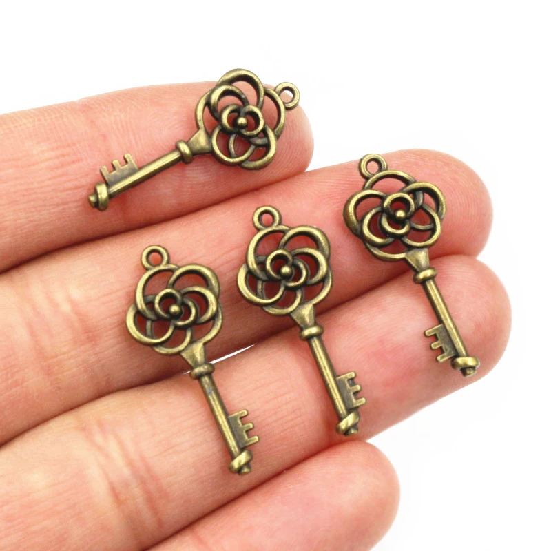 40pcs Key Charms Pendants Antique Bronze plated Metal Retro Slower Heart Keys Charm DIY Jewelry Making Accessories Necklace