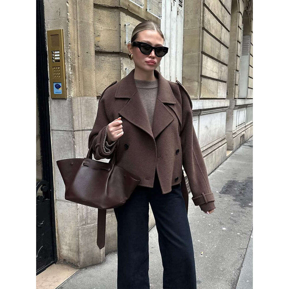 Vintage Brown Double Breasted Short Woolen Jacket Women Elegant Lapel Long Sleeves Pocket Cropped Coat Autumn Chic Lady Outwears
