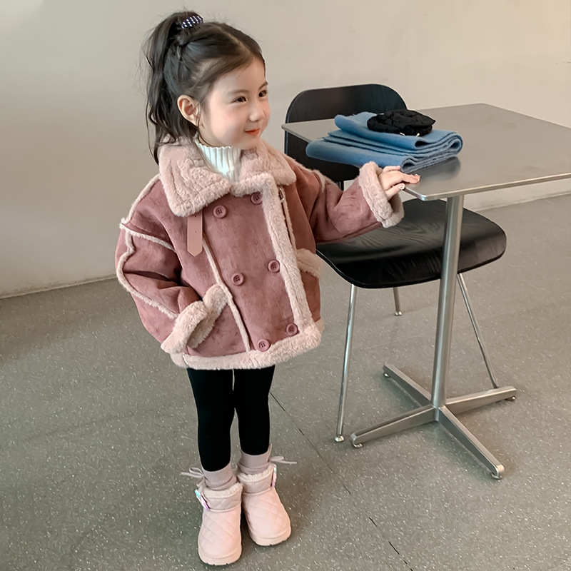 Designer shoes Children's clothing jacket autumn and 2024 new item for little girls, children's fur integrated winter clothing, pink top, fr