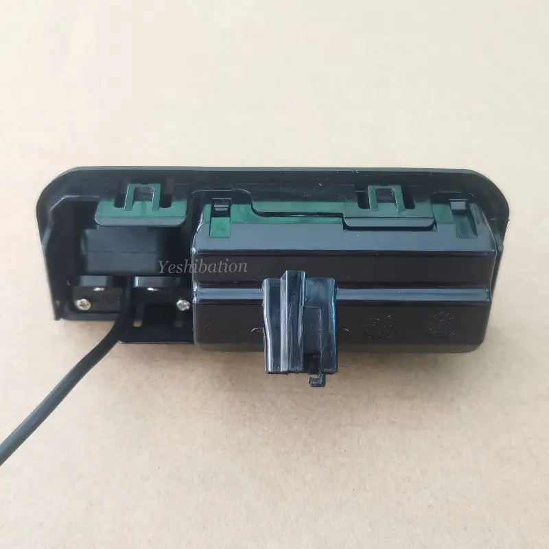 Camera View Car Rear Trunk Handle Camera For Skoda Rapid FL 2016~2021 ddmysmile Back Up Reverse Camera RCA & Original Screen Compatible Smile &