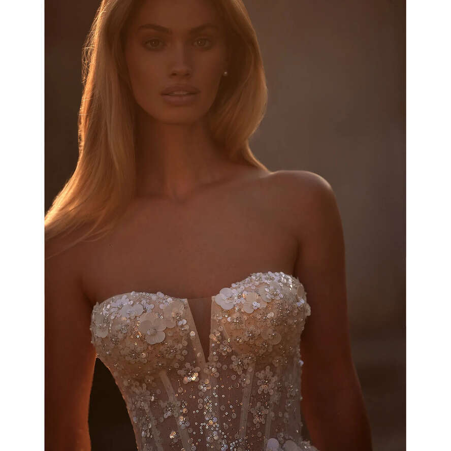 Nova Milla A E Dresses Bridal Gowns Appliqued Sweetheart Split Boho Wedding Dress Illusion Bone Bodice Sweep Train Backless Vestidos De Novia Ppliqued