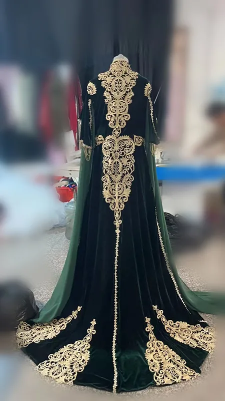 Navy Blue Middle East Evening Formal Dresses With Cape Long Sleeve Gold Applique Lace Marrocan Caftan Prom Ocn Dress Lz0304