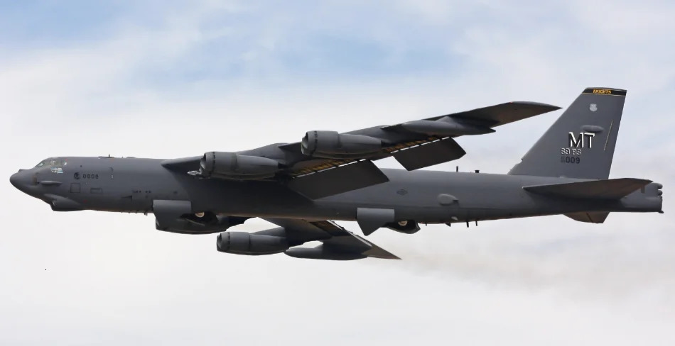 USAF B52 Stratofortress 410th Bomb Wing Squadron TShirt 100% Cotton ONeck Summer Short Sleeve Casual Mens Tshirt Size S3XL 240409