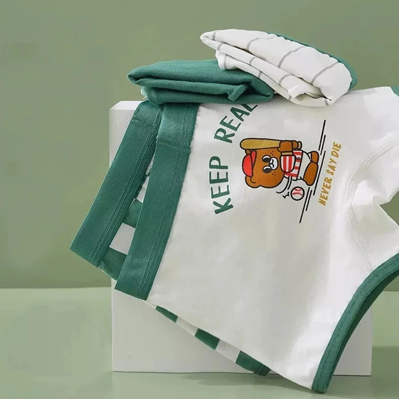 Cotton Kids Underwear Korean Cartoon Car Boxers for Boys Teenage Plaid Panties Shorts Boy Cute Underpants 2 4 8 12 14 Years 240409