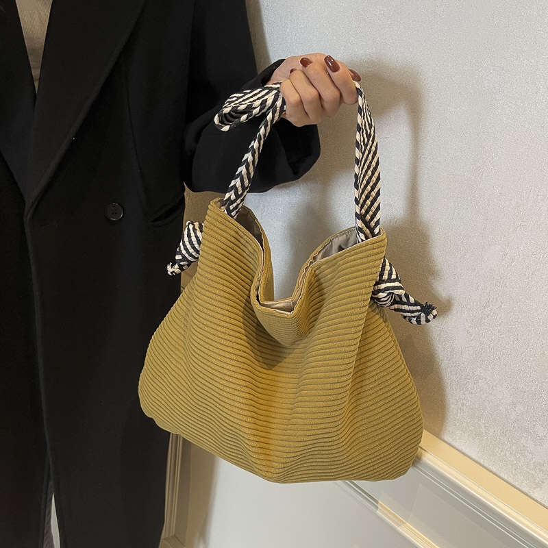 Contrasting Colors Interior Compartment Tote Sewing Thread Hot Sale Bags for Women Large Capacity Nylon Women's Handbags