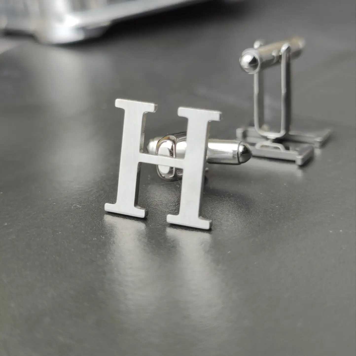 Customized Name Cufflinks Fashion Mens Shirts Cufflinks Wedding Jewelry Gifts W241109