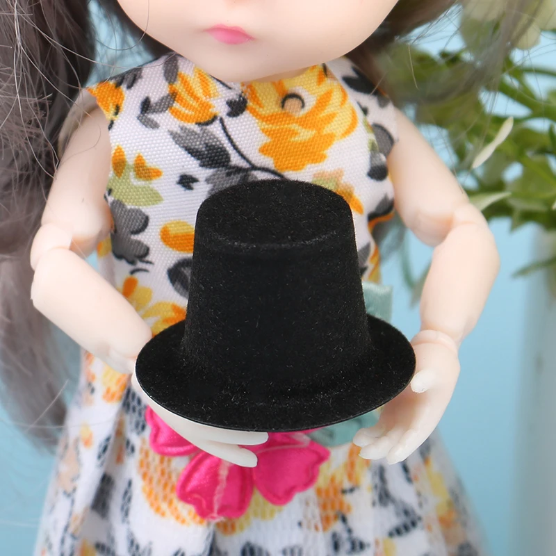 Miniature Black Hat 10Pcs Mini Doll Hat Doll House Ornament Hand Weaved Dollhouse Accessories 3 Sizes smile