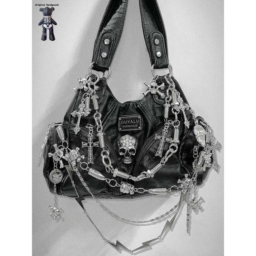 Same Style As Blogger Underarm Spicy Girls Shoulder Bag Gothic PU Leather Handbags Stylish Punk Skull Purse Fashion Y2k Chains Woman's Bags Stree