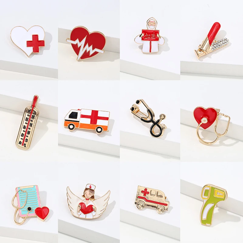 Brooch Cute White Nurse Lovely Girl Doctor Hospital Medical Stethoscope Badge Lapel Pins Brooches Jewelry Accessory Holiday Gift smile