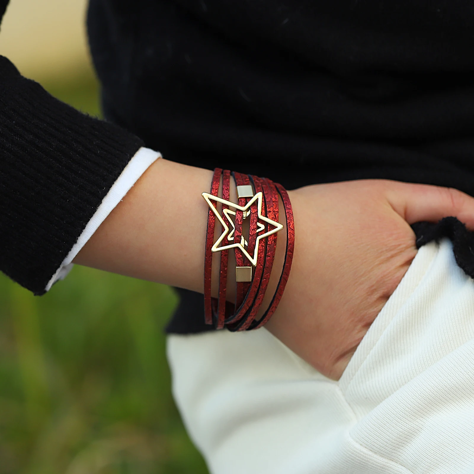 Metal Double Five-pointed Amorcome Star Charm Bracelets for Women Boho Stars Printed Leather Multilayer Wrap Bracelet Jewelry smile