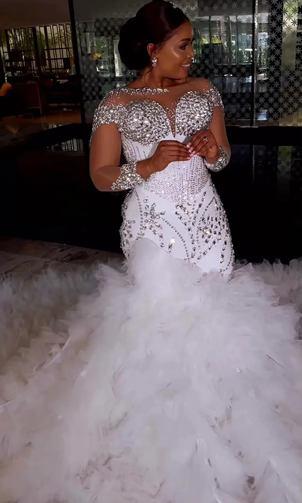 Bridal Ensemble in Traditional Arabian Style - Tailored White Mermaid Dress with Embellished Tulle and Beading Detail Free shipping