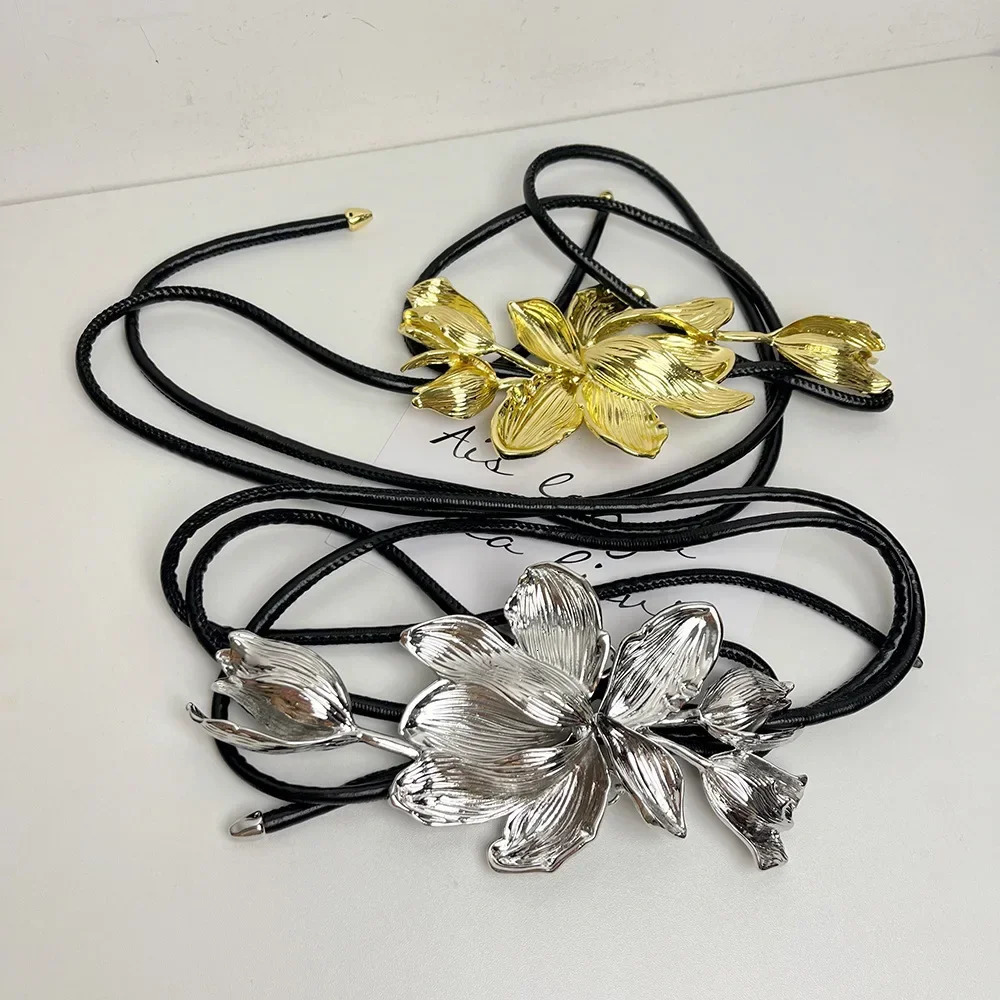 Fashionable retro gold tulip flower belt womens personality outstanding black leather rope leggings decoration waist chain 241108w